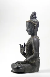 Nepalesisch-chinesischer Bodhisattva (Lack, Stoff, Spuren von Blau, Gold und grüner Farbe & Blattgold)