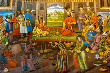 Fresko; Bankett mit tanzenden Mädchen; Shah Tahmasp empfängt den indischen Mogulkaiser Homayun; 1544; Chehel Sotoun; Vierzig-Säulen-Palast; Isfahan; Iran; Asien